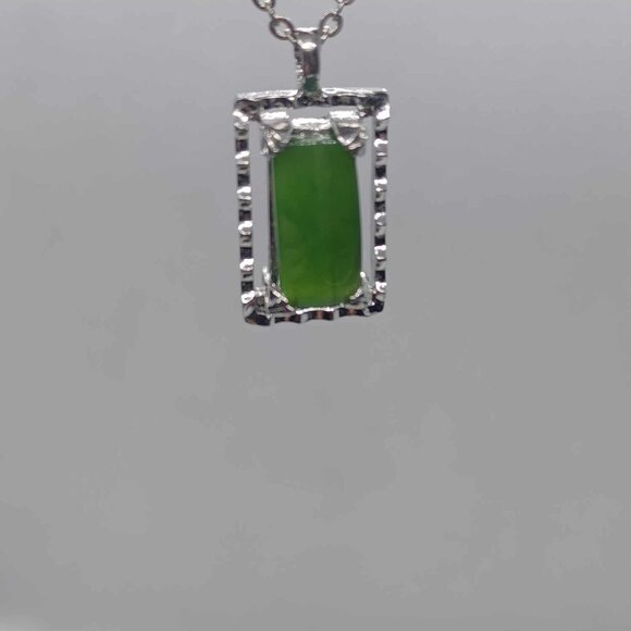 Elegant Baguette-Cut BC Jade Necklace - Picture 2 of 3